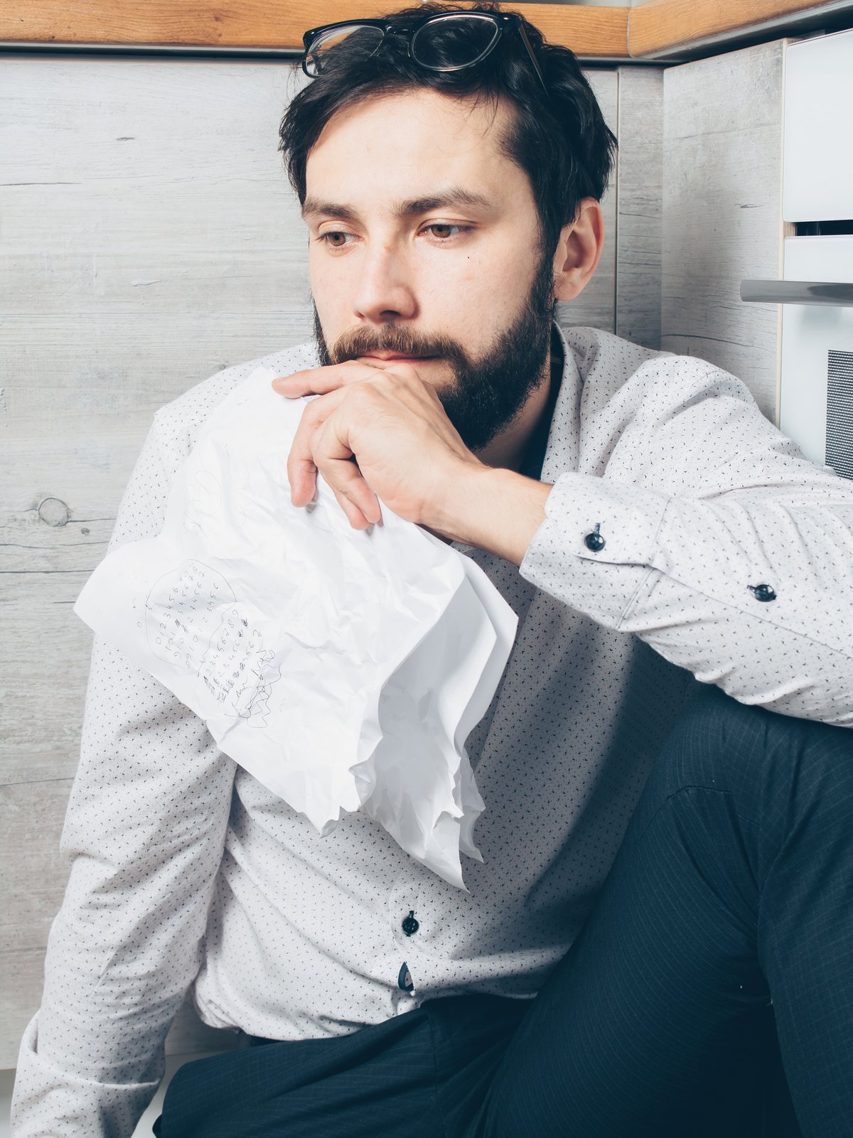 Man in Long Sleeve Button Down Shirt 